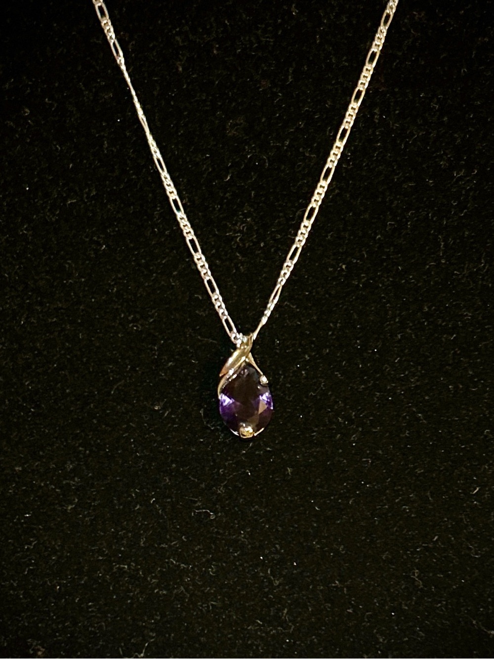 NWT Elegant Teardrop Amethyst Pendant Necklace in .925 Sterling Silver